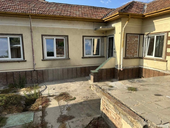 Къща в с. Айдемир, Област Силистра - 120 кв.м за 574 €/кв.м - Снимка #1