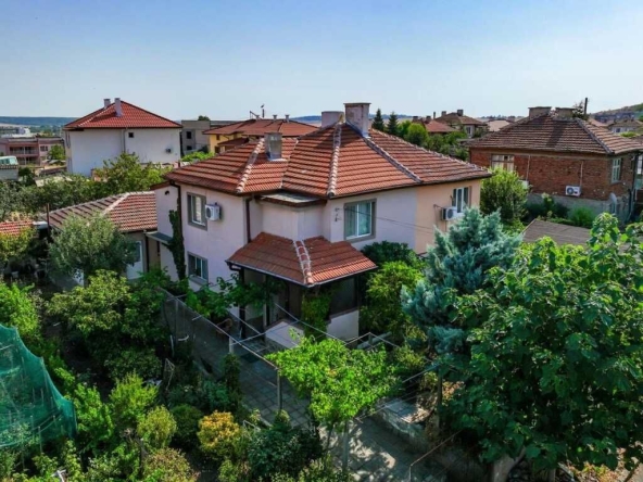 Къща в Бургас, Сарафово - 120 кв.м за 917 €/кв.м - Снимка #1