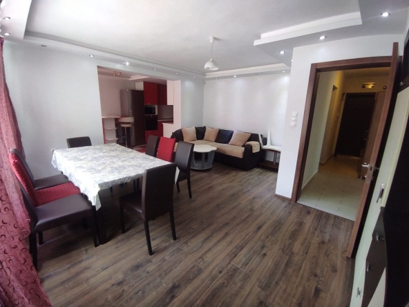 Дава се под наем Тристаен апартамент в Варна, Бизнес хотел - 97 кв.м за 663 € - Снимка #1