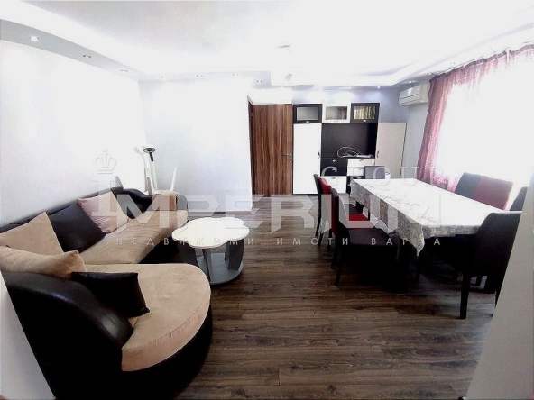 Дава се под наем Тристаен апартамент в Варна, Гръцка махала - 100 кв.м за 663 € - Снимка #1