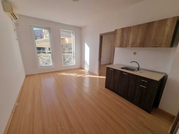 Двустаен апартамент в к.к. Слънчев бряг - 41 кв.м за 1110 €/кв.м - Снимка #1