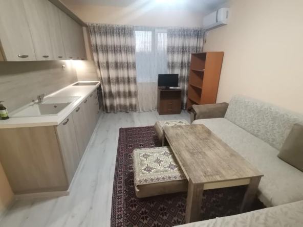 Дава се под наем Двустаен апартамент в Търговище, Запад 2 - 47 кв.м за 250 € - Снимка #1