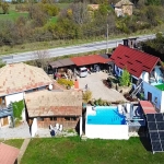 Къща в с. Моравица, Област Търговище - 300 кв.м за 817 €/кв.м - Снимка #1