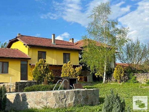 Къща в с. Коевци, Област Велико Търново - 150 кв.м за 834 €/кв.м - Снимка #1