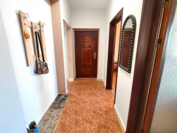 Тристаен апартамент в Габрово, Център - 75 кв.м за 1632 €/кв.м - Снимка #1