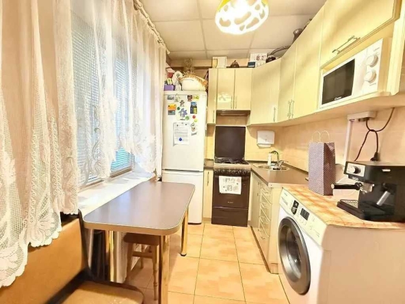 Дава се под наем Двустаен апартамент в София, Зона Б-18 - 57 кв.м за 459 € - Снимка #1