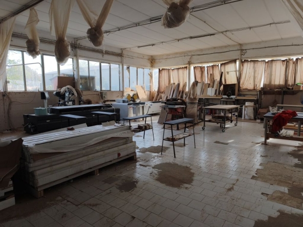 Заведение в Варна, Западна промишлена зона - 400 кв.м за 350 €/кв.м - Снимка #1