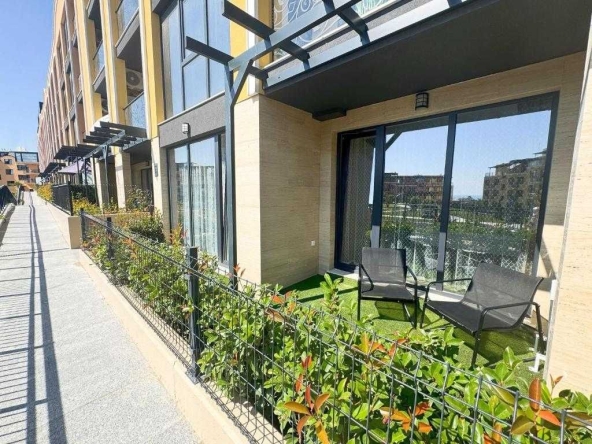 Дава се под наем Двустаен апартамент в Варна, Възраждане 1 - 67 кв.м за 700 € - Снимка #1