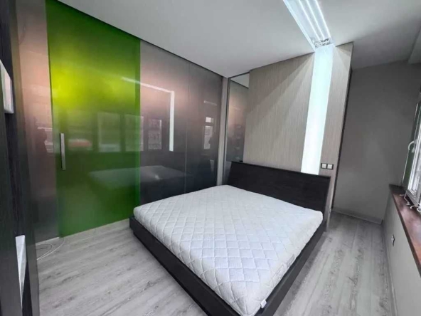 Дава се под наем Двустаен апартамент в София, Център - 56 кв.м за 448.8 € - Снимка #1