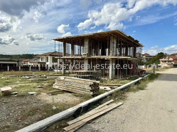 Къща в с. Изгрев, Област Благоевград - 178 кв.м за 1236 €/кв.м - Снимка #1