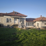 Къща в с. Подайва, Област Разград - 1150 кв.м за 27 €/кв.м - Снимка #1