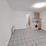 Дава се под наем Едностаен апартамент в Велико Търново, Център - 22 кв.м за 200 € - Снимка #1