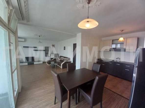 Многостаен апартамент в Бургас, Славейков - 102 кв.м за 1755 €/кв.м - Снимка #1