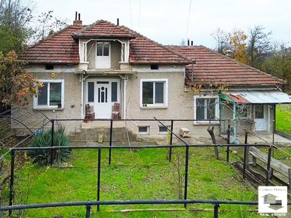 Къща в с. Червена, Област Велико Търново - 100 кв.м за 383 €/кв.м - Снимка #1