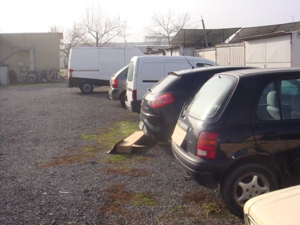 Дава се под наем Гараж / Паркомясто в Ямбол, Промишлена зона - 2200 кв.м за 35.7 € - Снимка #1