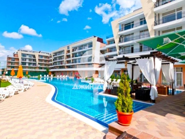 Двустаен апартамент в к.к. Слънчев бряг - 57 кв.м за 999 €/кв.м - Снимка #1