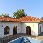 Дава се под наем Къща в с. Драгижево, Област Велико Търново - 150 кв.м за 847.62 € - Снимка #1