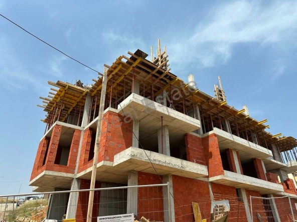 Тристаен апартамент в Благоевград, Освобождение - 102 кв.м за 799 €/кв.м - Снимка #1