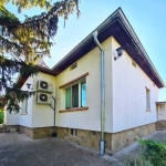 Къща в с. Поликраище, Област Велико Търново - 150 кв.м за 4 €/кв.м - Снимка #1