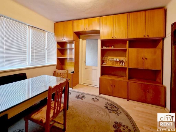 Дава се под наем Четиристаен апартамент в Велико Търново, Център - 90 кв.м за 348.84 € - Снимка #1