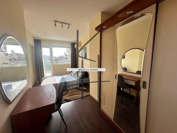 Тристаен апартамент в Варна, Център - 86 кв.м за 2035 €/кв.м - Снимка #1