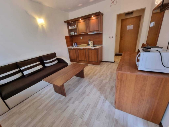 Тристаен апартамент в к.к. Слънчев бряг - 89 кв.м за 545 €/кв.м - Снимка #1