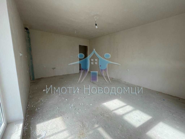 Тристаен апартамент в Шумен, Пазара - 86 кв.м за 1216 €/кв.м - Снимка #1