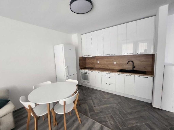 Дава се под наем Двустаен апартамент в София, Хладилника - 62 кв.м за 523.26 € - Снимка #1