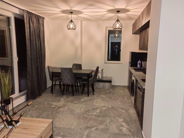 Дава се под наем Двустаен апартамент в София, Надежда 4 - 69 кв.м за 598.23 € - Снимка #1