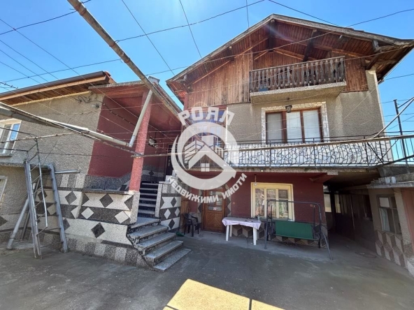 Къща в с. Йоаким Груево, Област Пловдив - 400 кв.м за 450 €/кв.м - Снимка #1