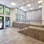 Дава се под наем Магазин в Горна Оряховица - 90 кв.м за 508.47 € - Снимка #1