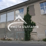 Промишлена сграда в Карлово - 3341 кв.м за 184 €/кв.м - Снимка #1