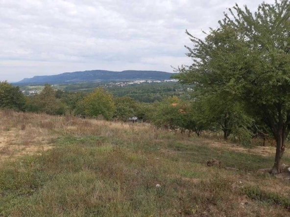 Парцел в Габрово, Център - 5213 кв.м за 15 €/кв.м - Снимка #1