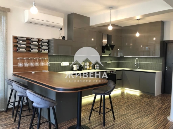 Къща в Варна, м-т Зеленика - 284 кв.м за 988 €/кв.м - Снимка #1