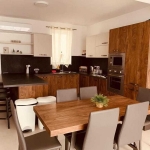 Дава се под наем Тристаен апартамент в Пловдив, Център - 120 кв.м за 648.21 € - Снимка #1