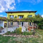 Къща в с. Петко Славейков, Област Габрово - 156 кв.м за 540 €/кв.м - Снимка #1