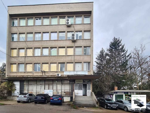 Промишлена сграда в Велико Търново, Бузлуджа - 1419 кв.м за 345 €/кв.м - Снимка #1