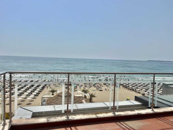 Двустаен апартамент в к.к. Слънчев бряг - 85 кв.м за 1020 €/кв.м - Снимка #1