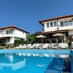 Къща в с. Бадевци, Област Велико Търново - 520 кв.м за 608 €/кв.м - Снимка #1