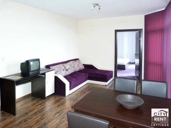 Дава се под наем Двустаен апартамент в Велико Търново, Център - 60 кв.м за 348.84 € - Снимка #1