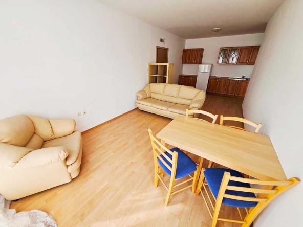 Двустаен апартамент в к.к. Слънчев бряг - 62 кв.м за 432 €/кв.м - Снимка #1