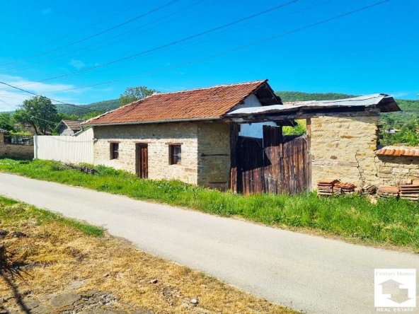 Къща в с. Пчелище, Област Велико Търново - 70 кв.м за 474 €/кв.м - Снимка #1