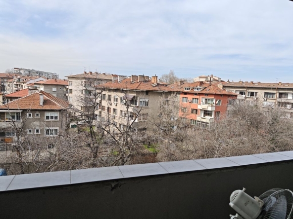 Тристаен апартамент в Пловдив, Мараша - 93 кв.м за 1097 €/кв.м - Снимка #1