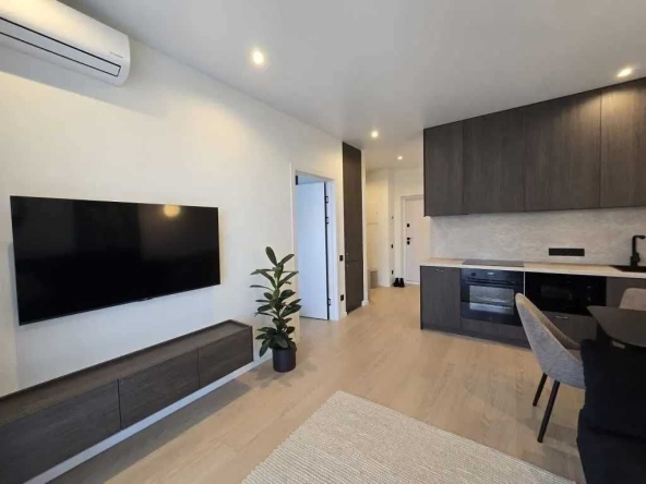 Дава се под наем Двустаен апартамент в София, Зона Б-18 - 64 кв.м за 561 € - Снимка #1