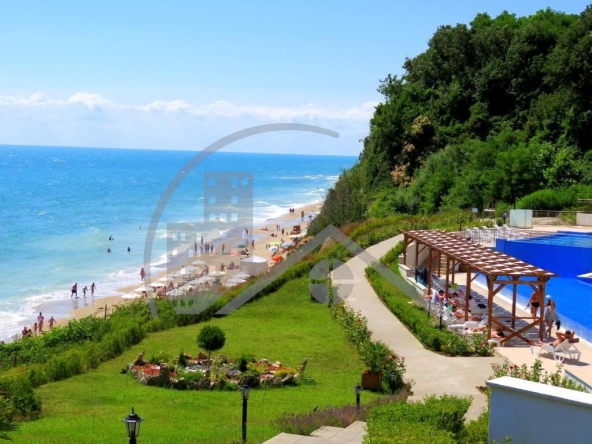Парцел в Бяла - 1561 кв.м за 33 €/кв.м - Снимка #1