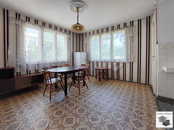 Четиристаен апартамент в Велико Търново, Център - 100 кв.м за 740 €/кв.м - Снимка #1