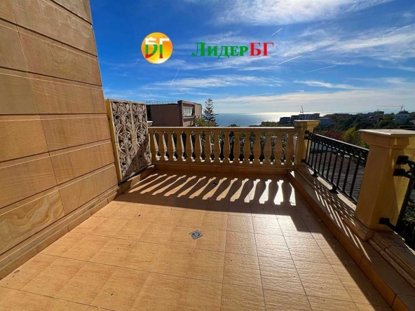 Тристаен апартамент в к.к. Златни пясъци - 162 кв.м за 693 €/кв.м - Снимка #1