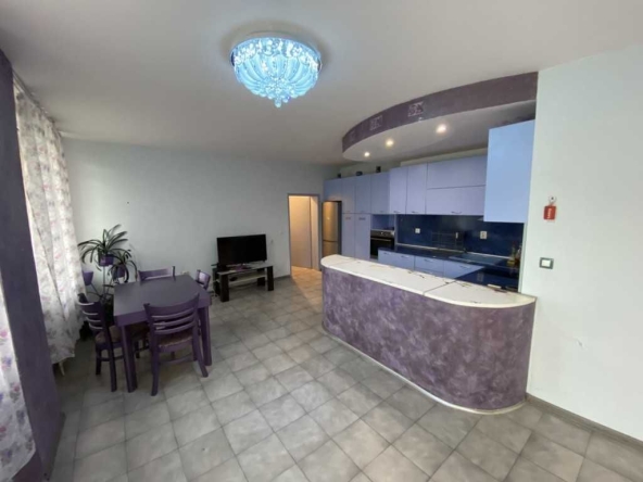 Тристаен апартамент в Габрово, Център - 106 кв.м за 505 €/кв.м - Снимка #1