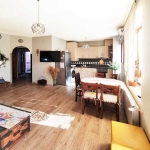 Етаж от къща в Велико Търново, Център - 130 кв.м за 824 €/кв.м - Снимка #1