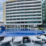 Двустаен апартамент в к.к. Слънчев бряг - 98 кв.м за 677 €/кв.м - Снимка #1